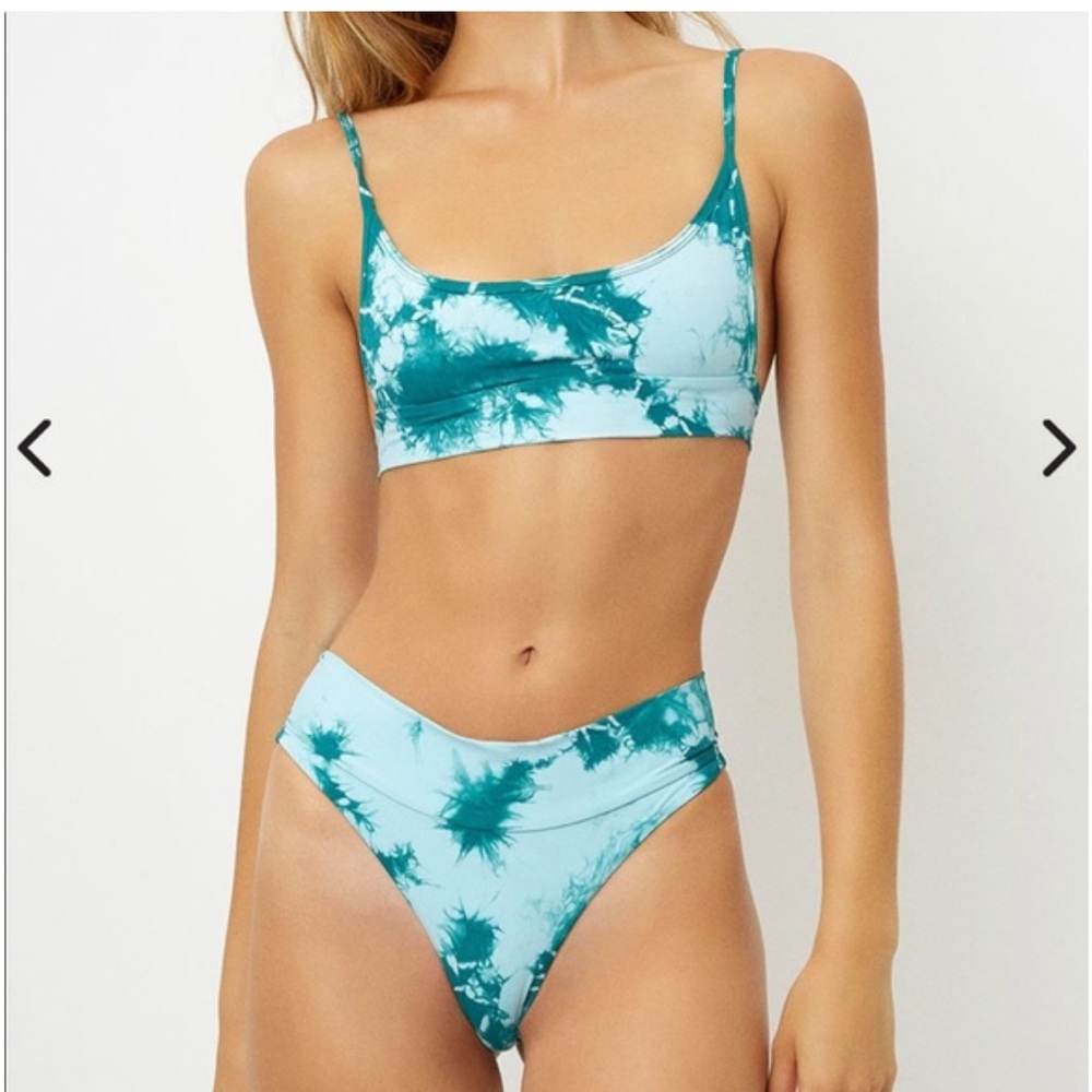 Frankie’s bikinis emerald tie dye gio bottoms size x-large